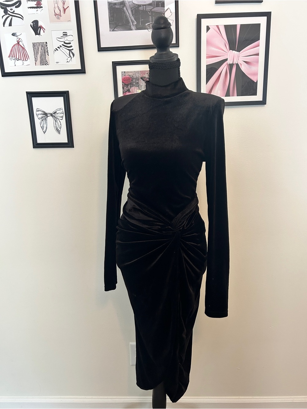 Elegant Black Velvet Long-Sleeve Ruched Midi Skirt Set